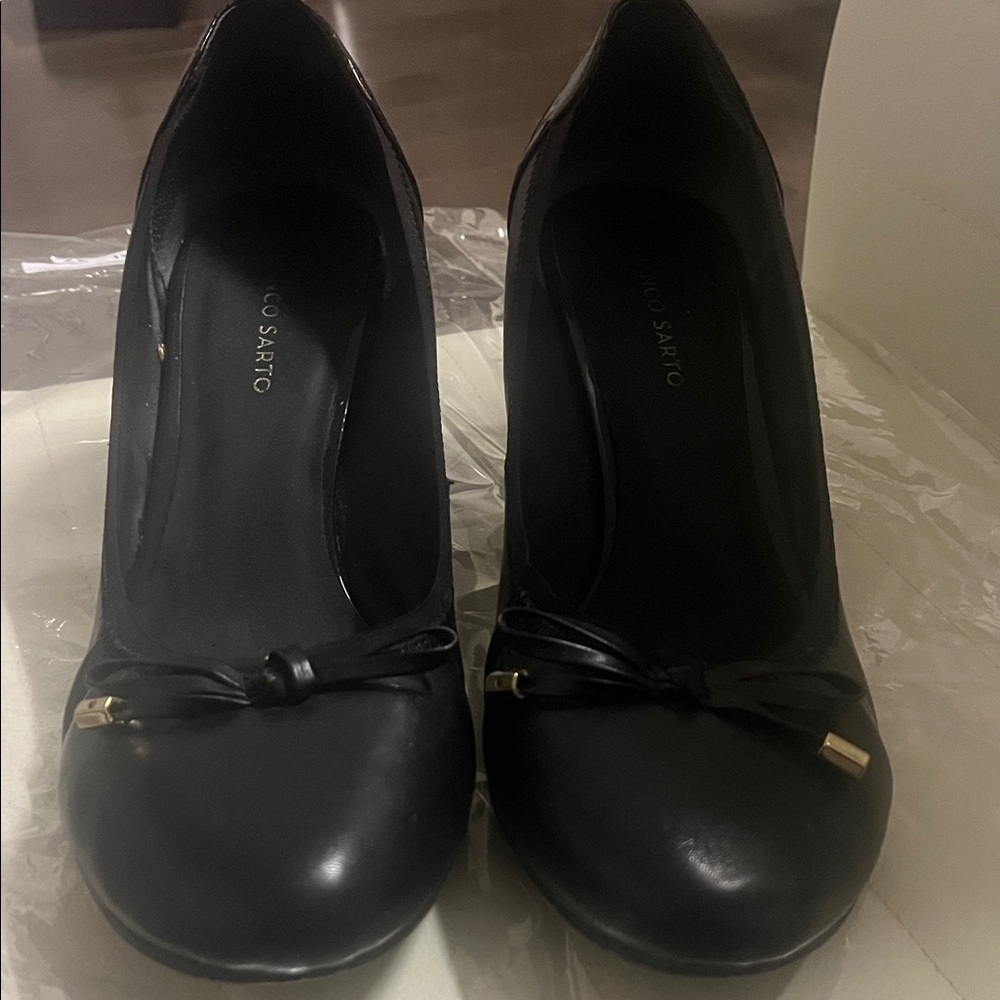 Franco Sarto Black Heels with Bow Accent